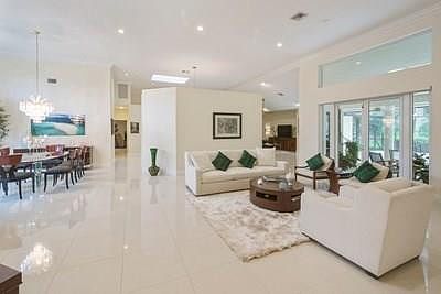 1st image of 1210 Manor Drive