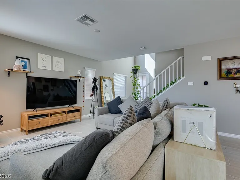 8160 Skye Desert Dr — Photo 11
