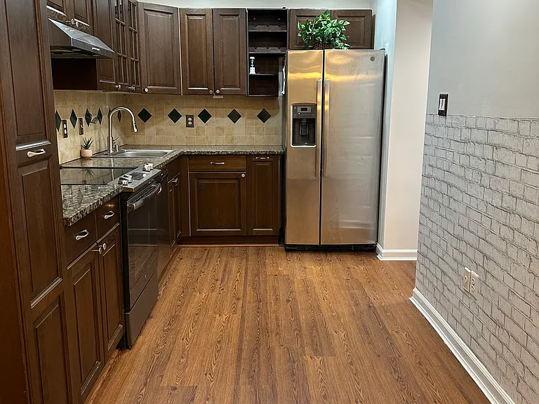 7650 Woodbine Dr — Photo 11