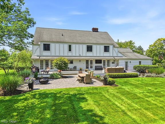 2nd image of 3395 Forest Hills Dr