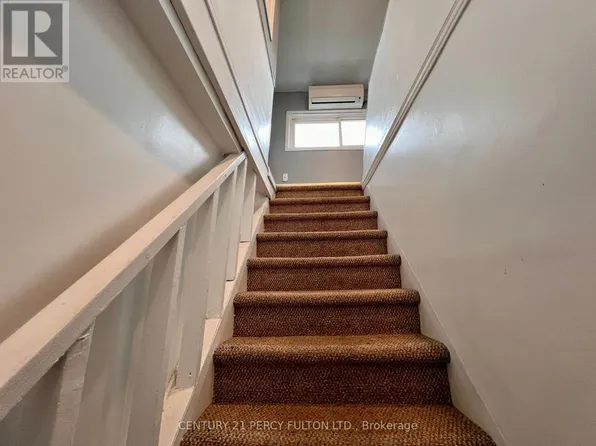 108 Cumberland Ave, Hamilton, ON L8M 1Z3