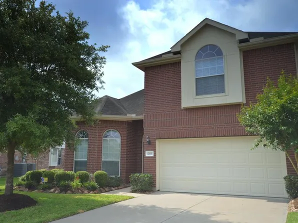 17111 Sheffield Knoll Ln, Houston, TX 77095