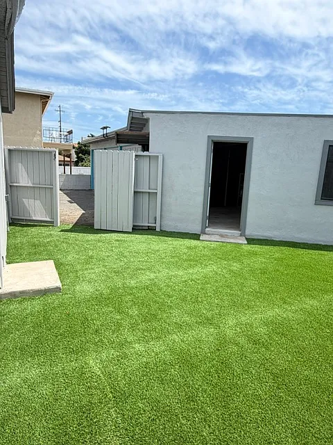 2 bed, 950 sqft, $3,500 — Photo 3