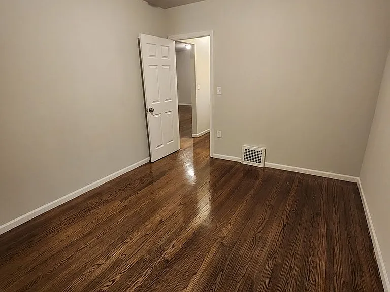 351 Porter St — Photo 13