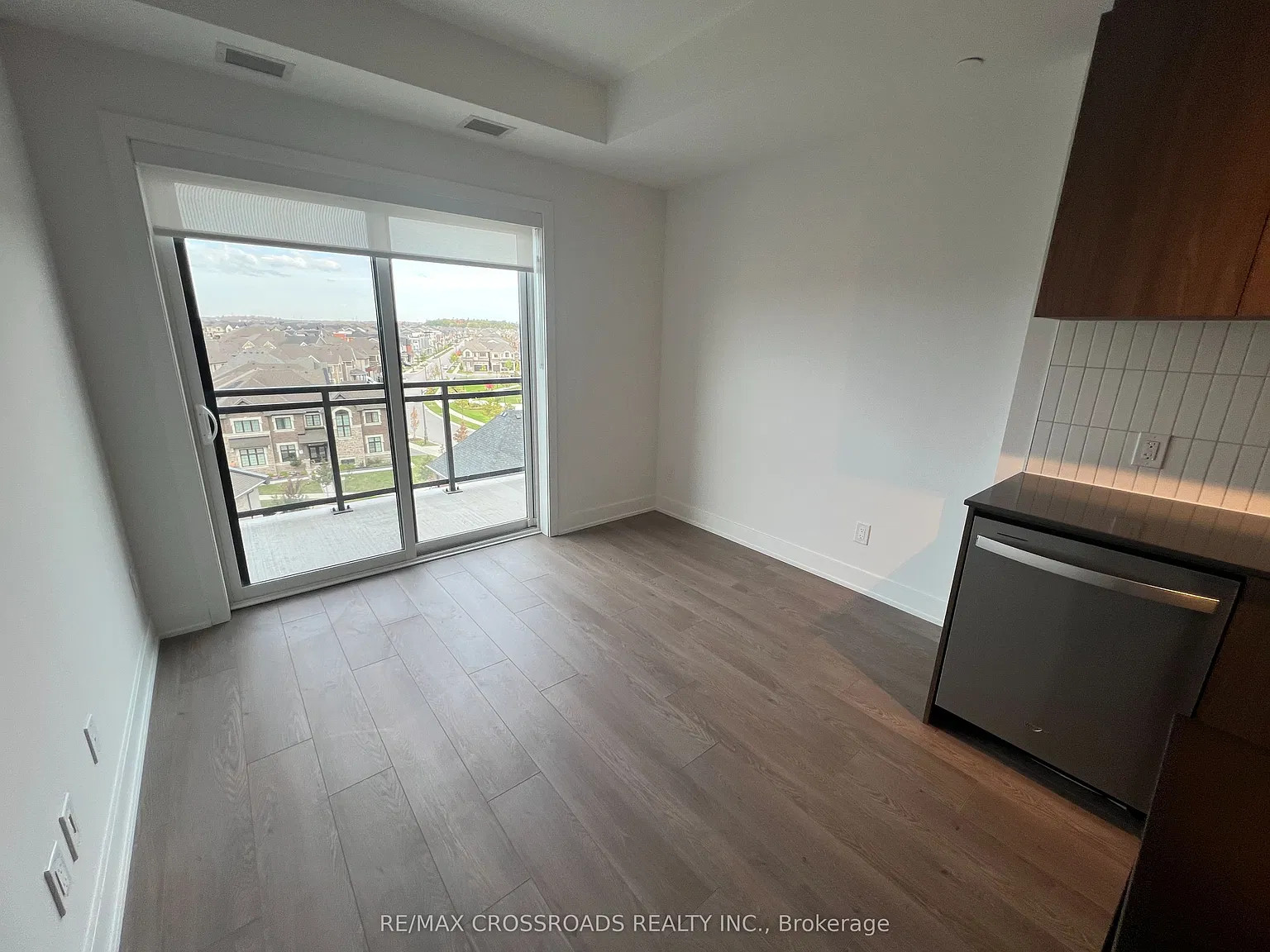 3088 William Cutmore Blvd — Photo 3