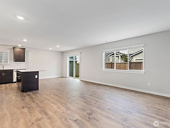 5th image of 207 169th Place SW