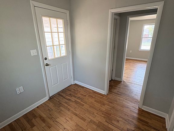 3rd image of 803 S 2nd St