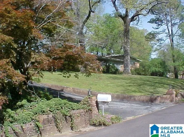 1824 Poplar Dr, Gardendale, AL 35071