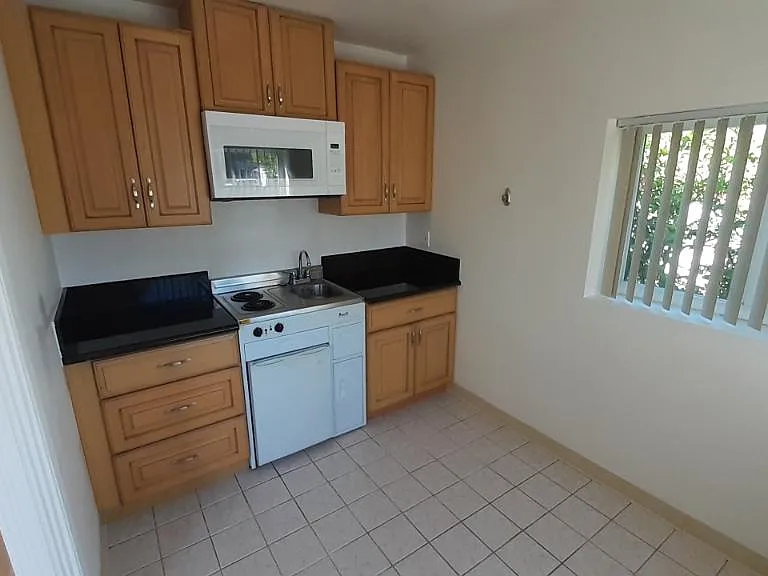 5929 Laurel Canyon Blvd #16 — Photo 5