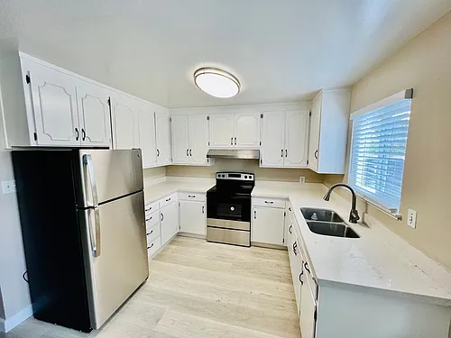 811 Brown St #J Photo 1