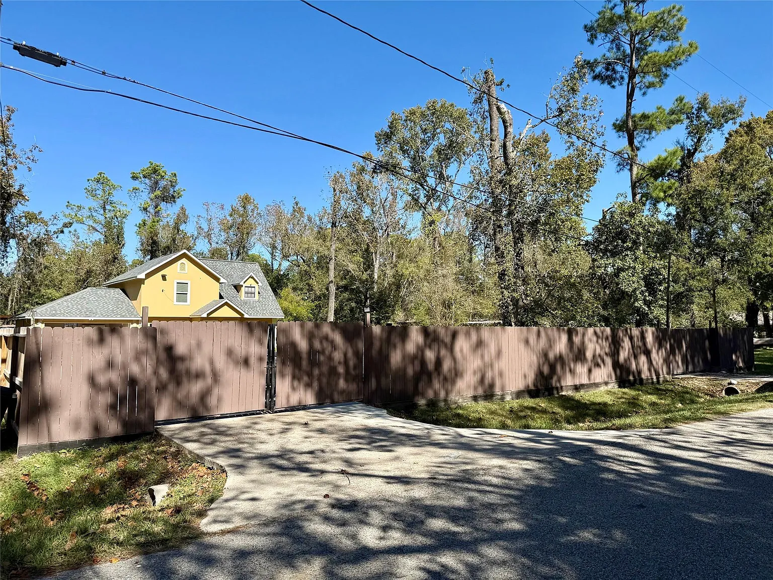 3 bed, 2.0 bath, 1582 sqft, $2,000 — Photo 4
