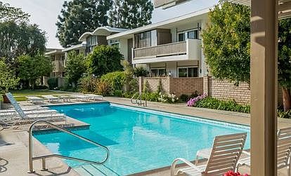 2nd image of 4758 S La Villa Marina Unit J