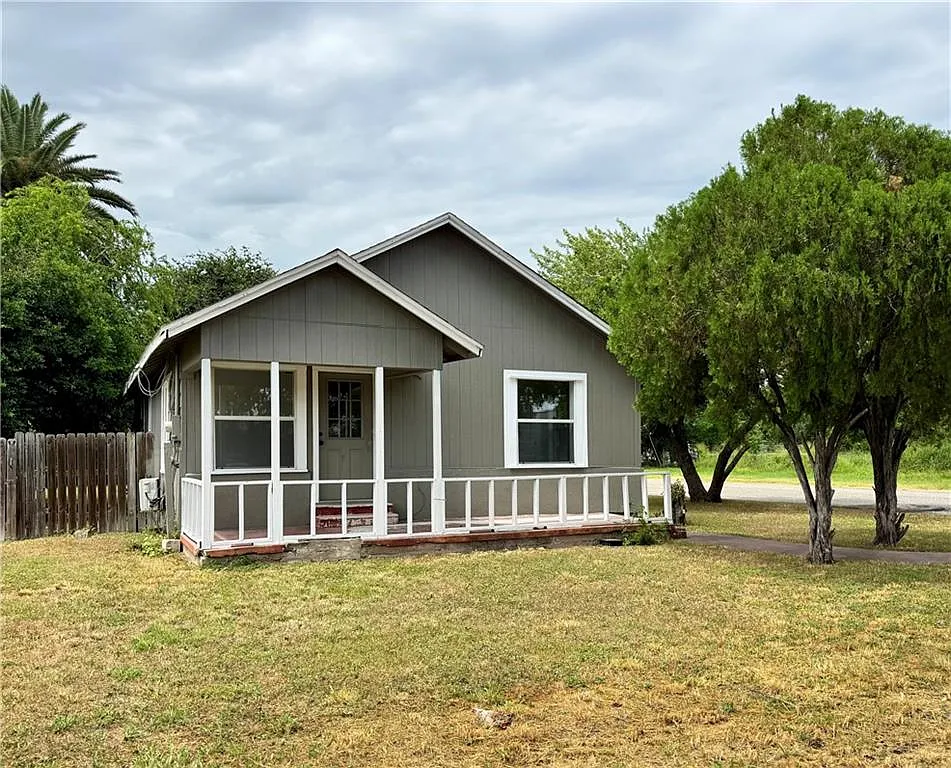 3 bed, 1066 sqft, $1,575 — Photo 4