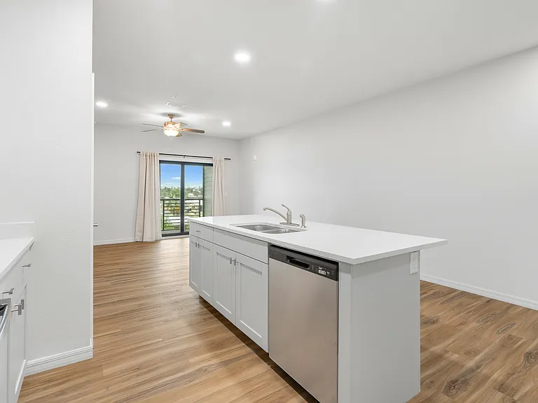 The Grove Apartment Homes — Photo 52