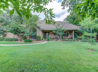 105 Register Ct, Lufkin, TX 75901