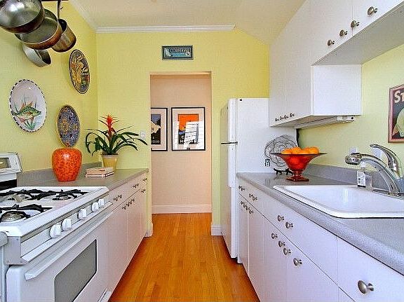 5th image of 3923 California St #2