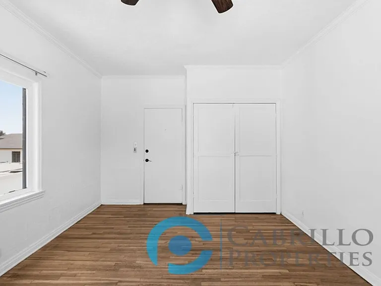 Casa Blanca Apartments — Photo 35