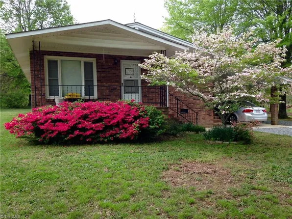 471 Huffines Mill Rd, Reidsville, NC 27320