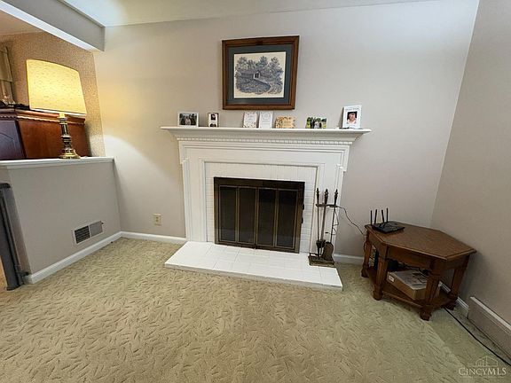 4th image of 966 Highland Ave