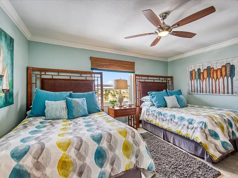 17400 Gulf Blvd #J9 — Photo 37