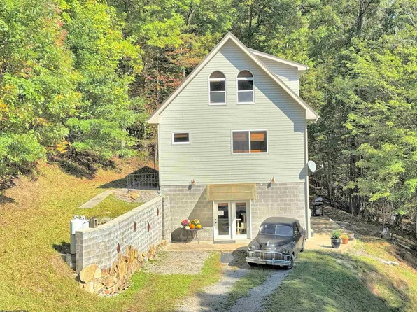 1503 Hovatter Rd, Thornton, WV 26440