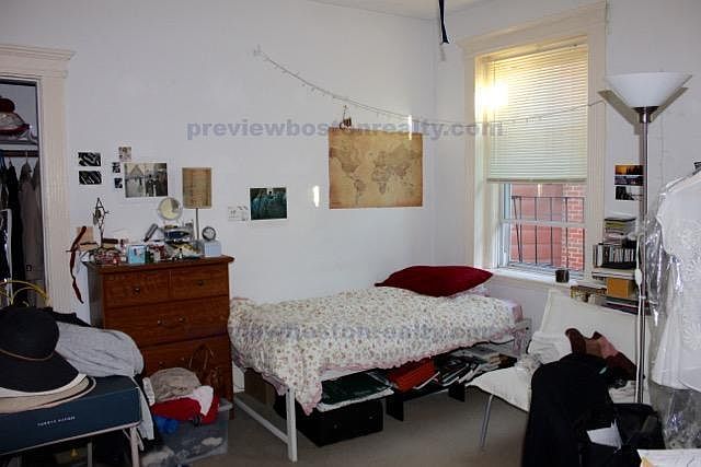 2nd image of 463 Park Dr #B19