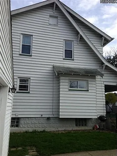 3319 Sheridan Rd photo 1