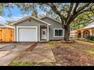 910 Linden Ave, Niceville, FL 32578