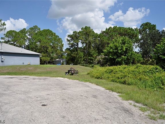 5th image of 1109 Bard Ct