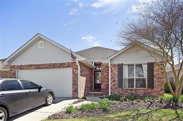 1st image of 310 River Village Dr