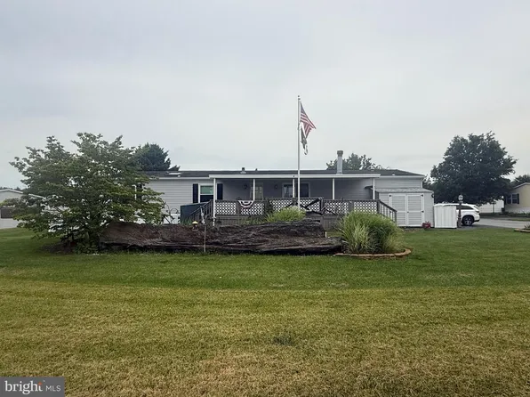 101 Silver Wind Ct S, Lancaster, PA 17603