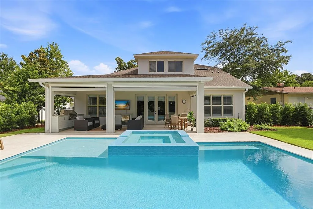 4 bed, 3.5 bath, 3249 sqft, $7,500 — Photo 3