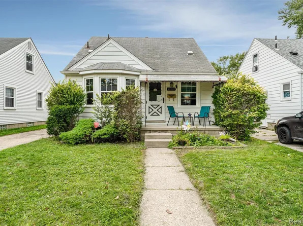 28861 Melvin St, Roseville, MI 48066