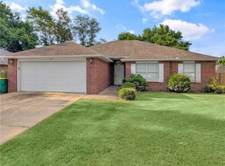 107 Birch St, Centerton, AR 72719