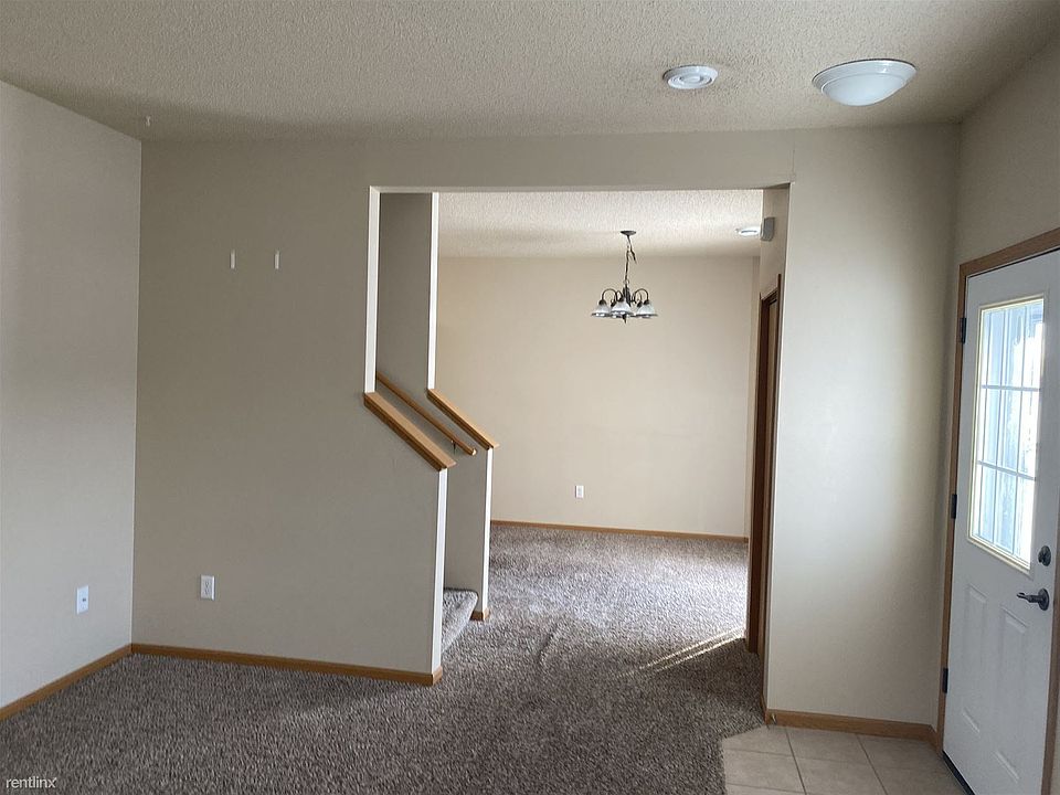 4330 47th St S, Fargo, ND 58104 Zillow