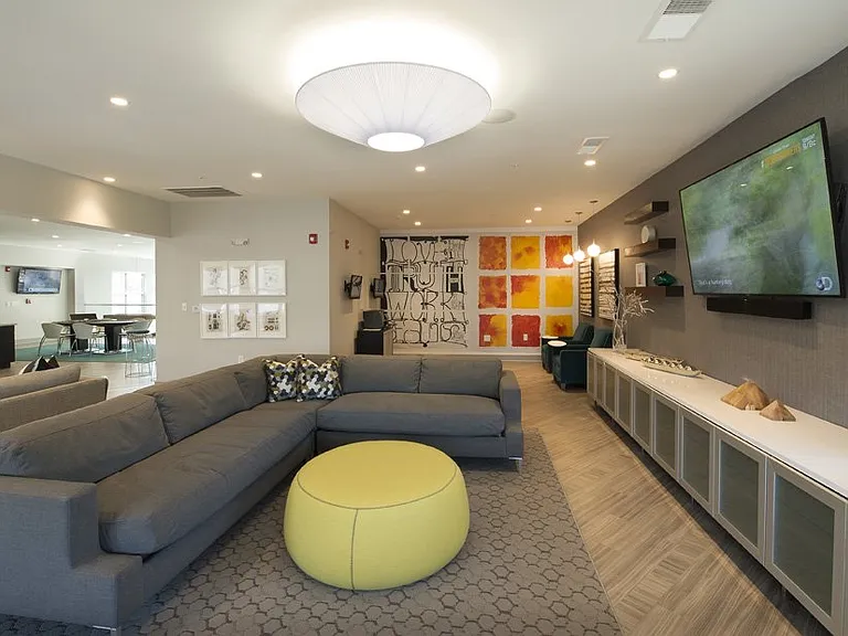 Legacy 521 Apartments — Photo 14