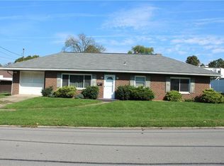 512 Mount Vernon Dr, Ellwood City, PA 16117