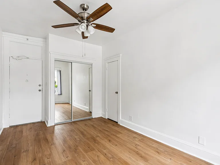 1220 S. Olive St. — Photo 10
