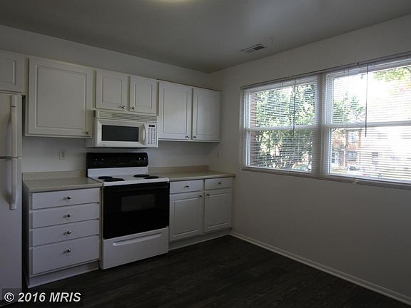4th image of 1521 Winterberry Dr