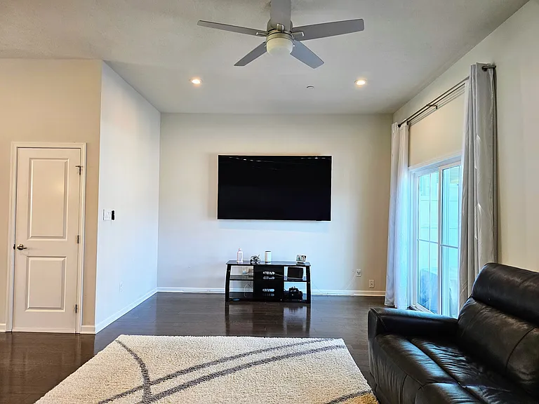 Living Room prewired for 5.1 surround