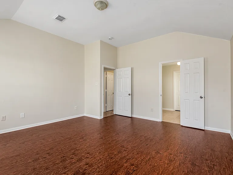 6023 Barany Ct — Photo 37