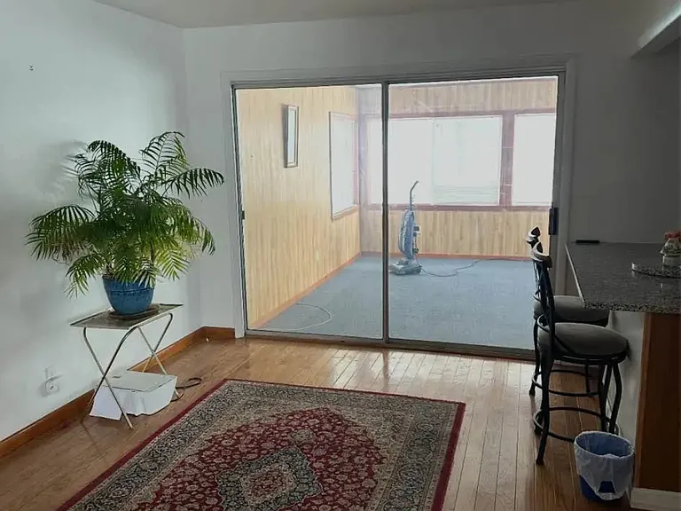 10 Phillips St — Photo 9