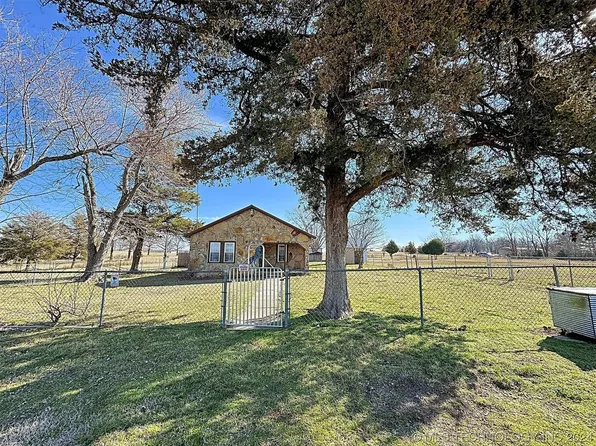 13714 N 480th Rd, Tahlequah, OK 74464