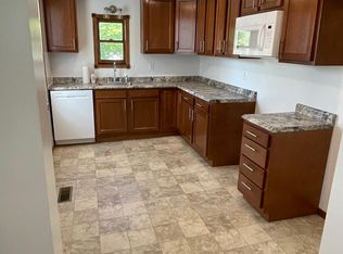 1295 Homer St, Logan, OH 43138
