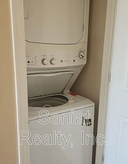 2323 Abundance St — Photo 7