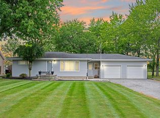 3247 Berryhill Rd, Lima, OH 45801