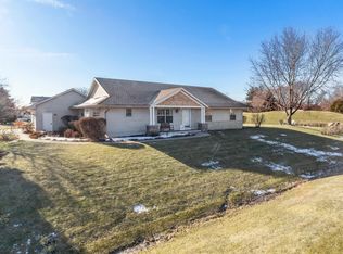 N7037 Lakeshore Ave, Elkhorn, WI