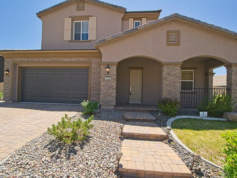 3030 Bonfire Ln — Photo 2