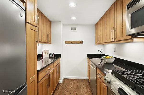 Sold by Corcoran | media 24