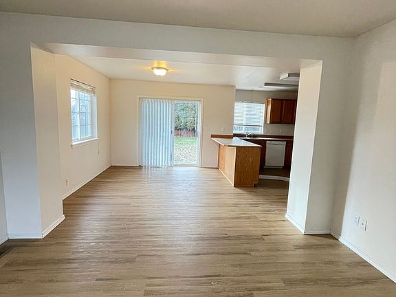 5th image of 1705 Indiana Dr